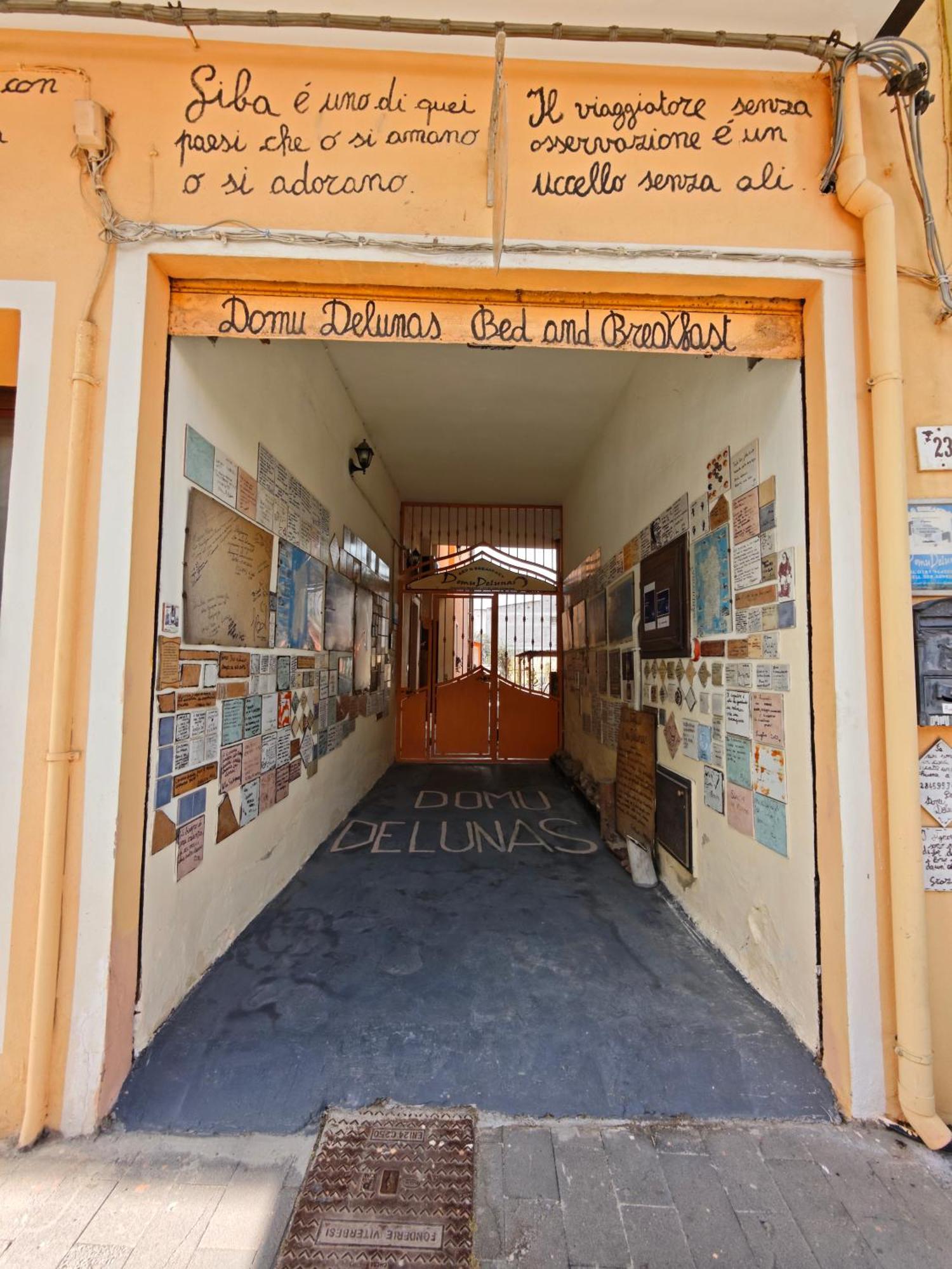 B&B Domu Delunas Giba Exterior photo